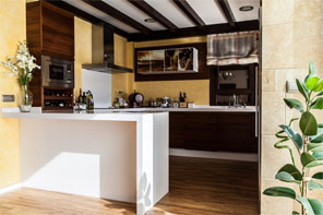 Encimera Silestone Blanco Zeus con office integrado